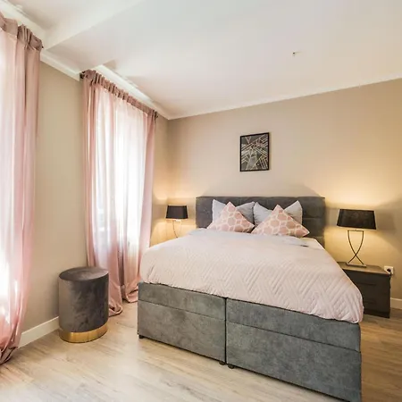 Apartment Bad Camberg 公寓 *
