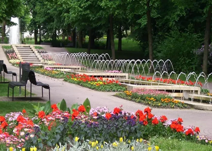 公寓 In Near Center